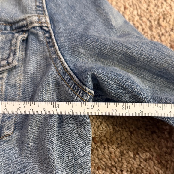 Levi's Classic Blue Denim Jacket - Picture 5 of 9